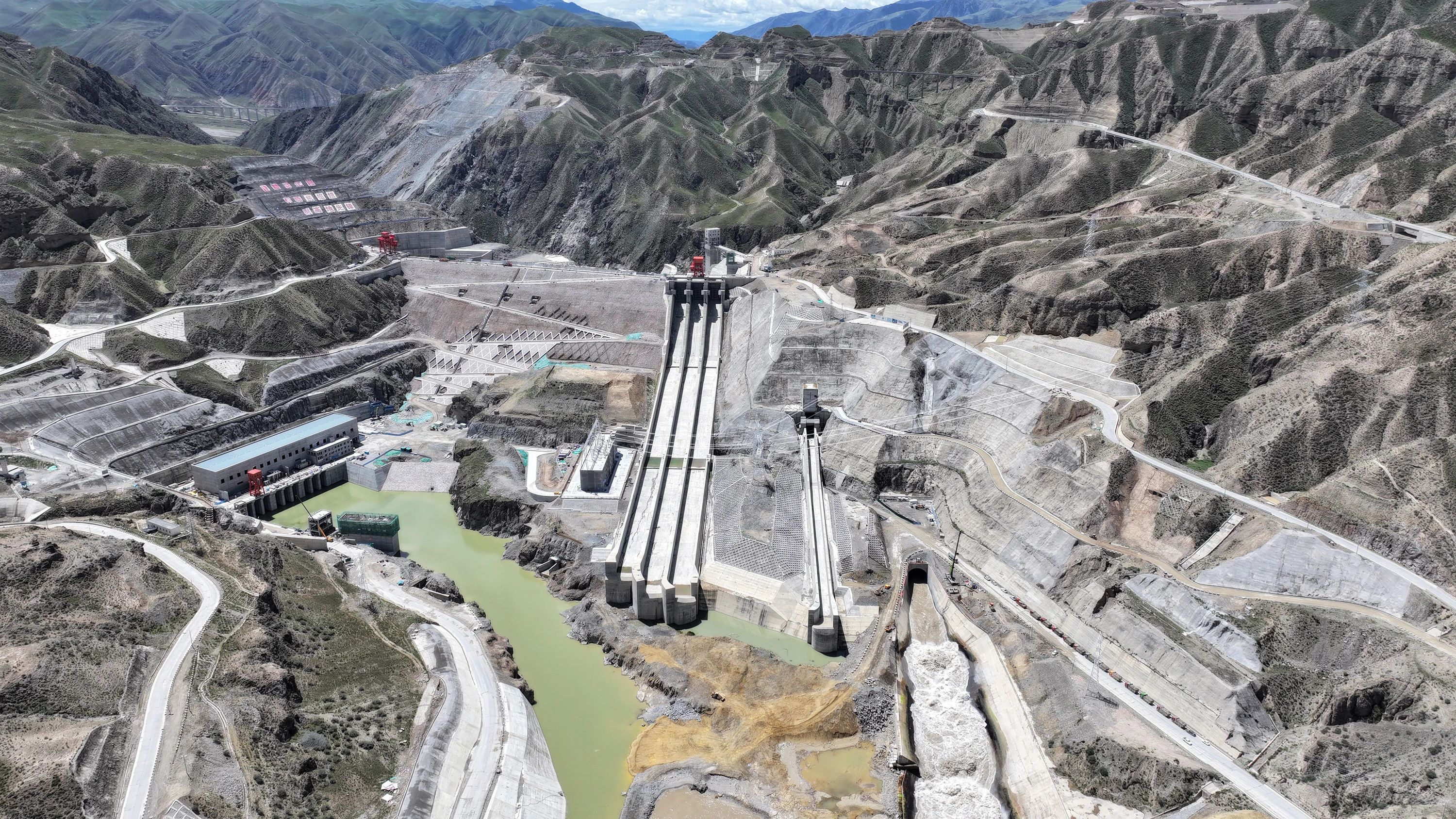 黃河羊曲水電站下閘蓄水